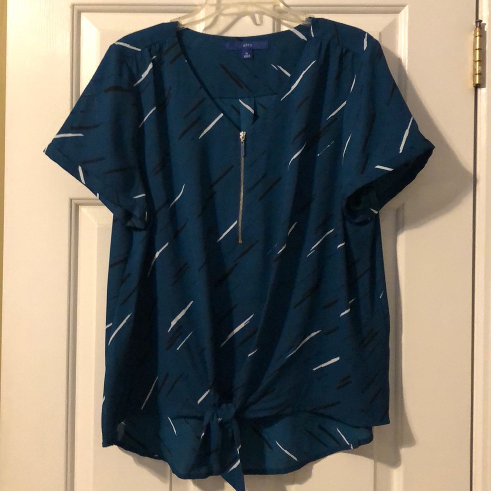 Short sleeve zipper front blouse